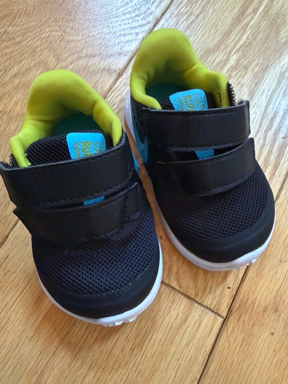 Nike Star Runner 2 Baby Sneakers – Size 2C